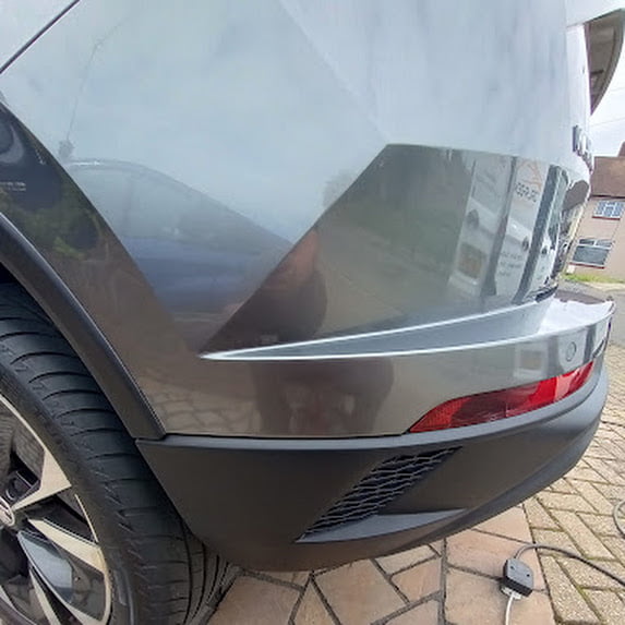 Skoda bumper scuff repair Orpington after image Skoda bumper scuff repair Orpington after image